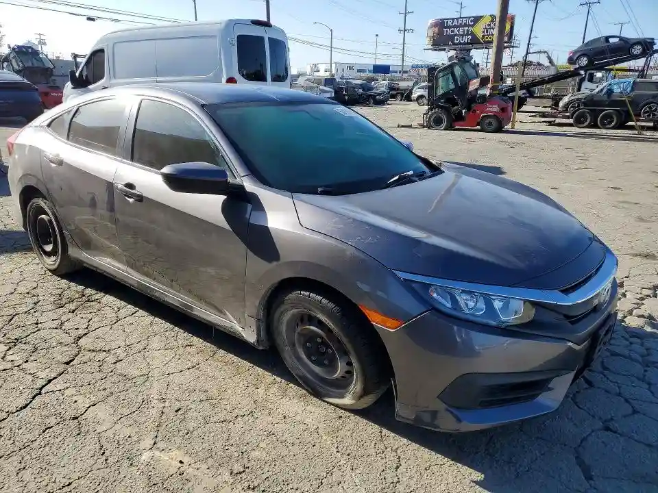 2HGFC2F58JH507209 2018 HONDA CIVIC-3