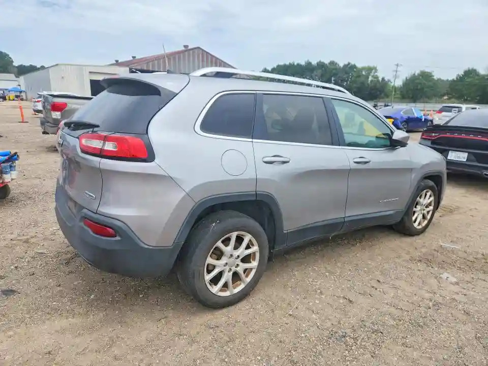 1C4PJLCB1GW376935 2016 JEEP CHEROKEE-2