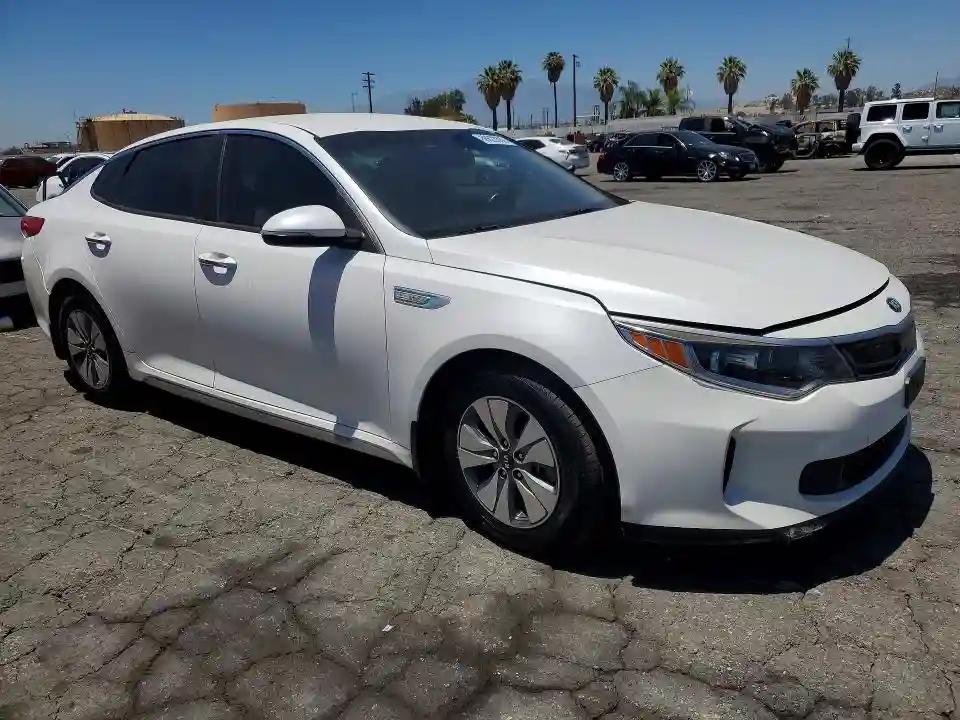 KNAGT4LC4H5007659 2017 KIA OPTIMA-3