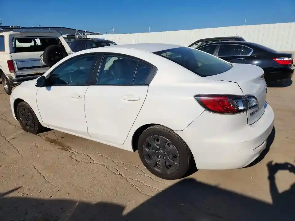 JM1BL1TF6D1731456 2013 MAZDA 3-1