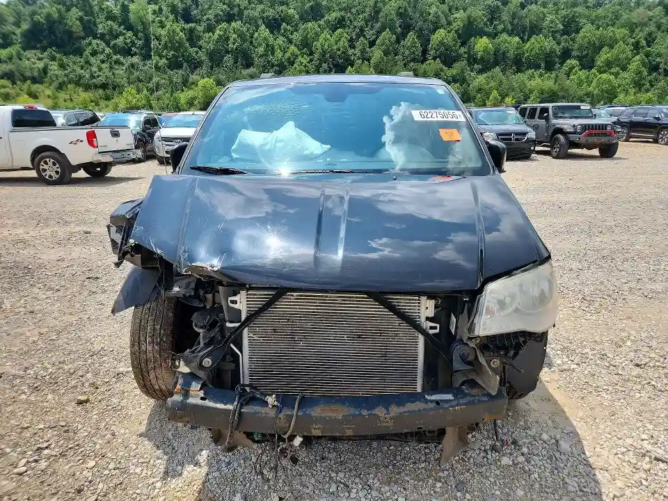 2C4RDGCG5KR743064 2019 DODGE CARAVAN-4