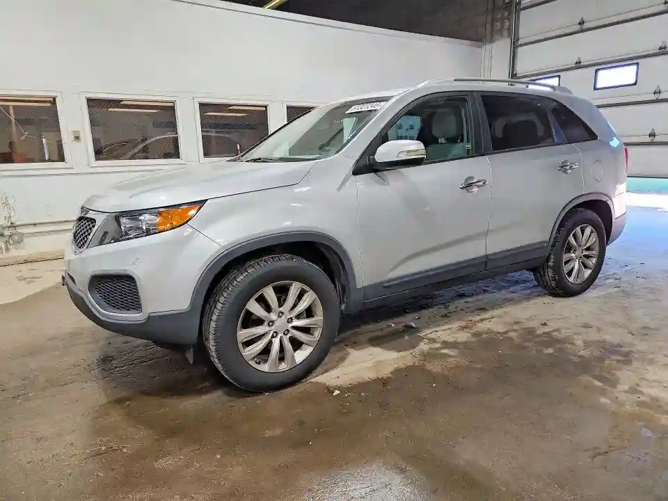5XYKT4A25BG054088 2011 KIA SORENTO-0