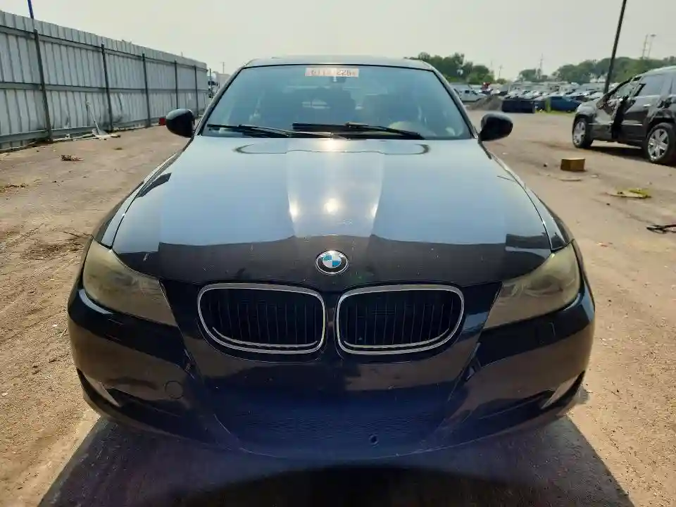 WBAPH7G53BNM55039 2011 BMW 3 SERIES-4