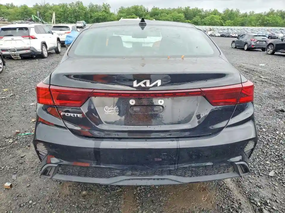 3KPF24AD2NE438966 2022 KIA FORTE-5
