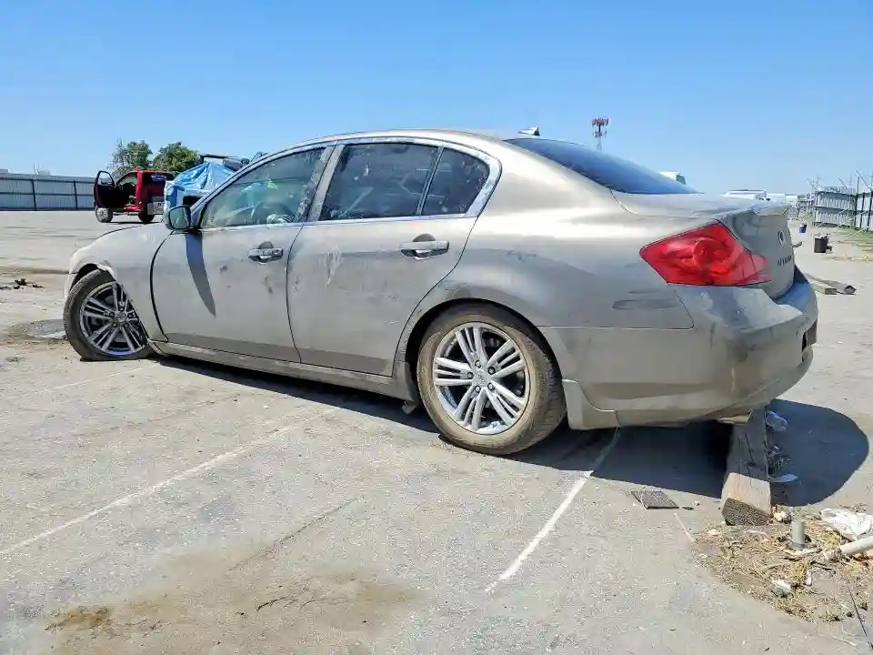 JN1CV6APXDM302975 2013 INFINITI G37-1