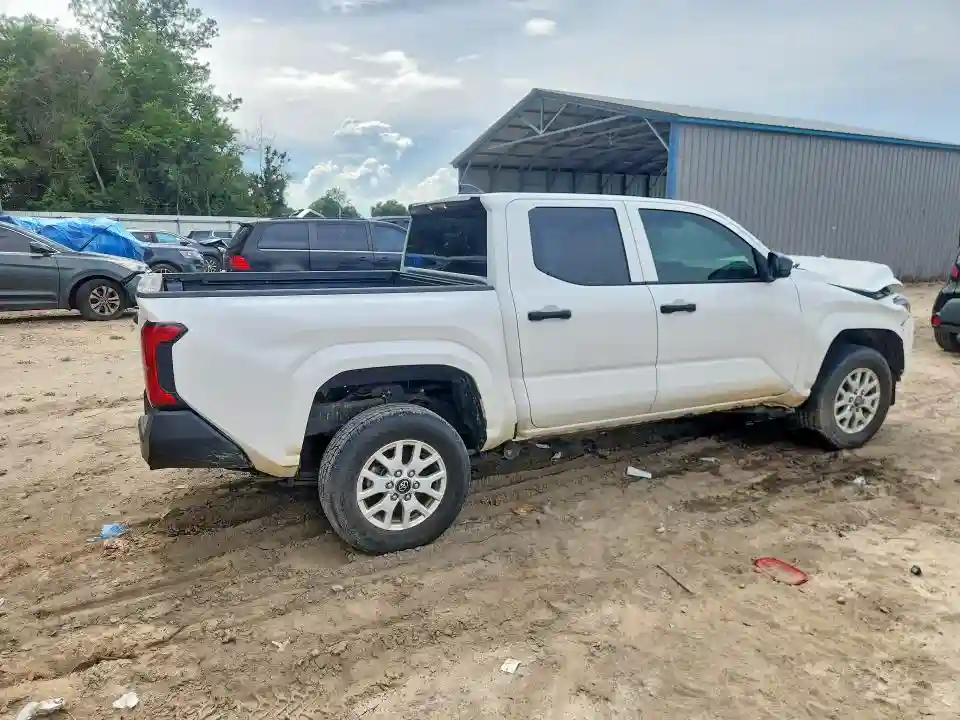 3TYKE5JN8RT028161 2024 TOYOTA TACOMA-2