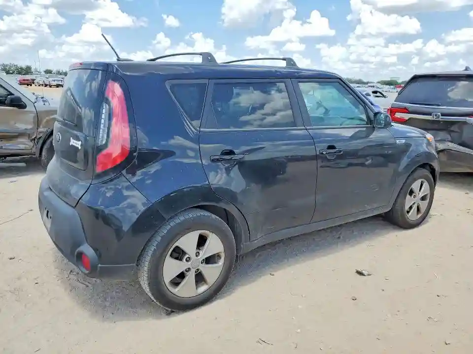 KNDJN2A24G7323325 2016 KIA SOUL-2