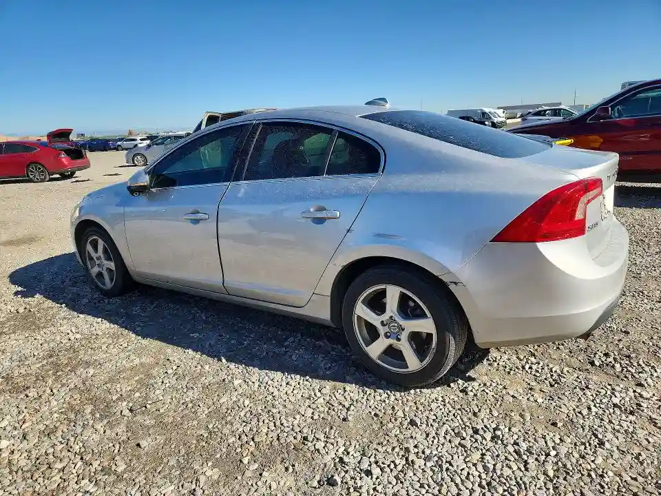 YV1622FS9C2040895 2012 VOLVO S60-1