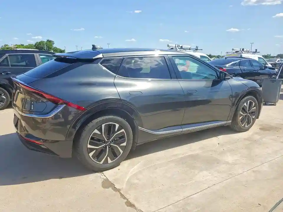 KNDC34LA2R5193722 2024 KIA ALL OTHER-2