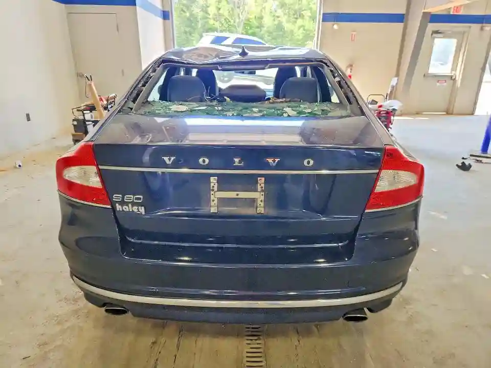 YV1952AS4E1180714 2014 VOLVO S80-5