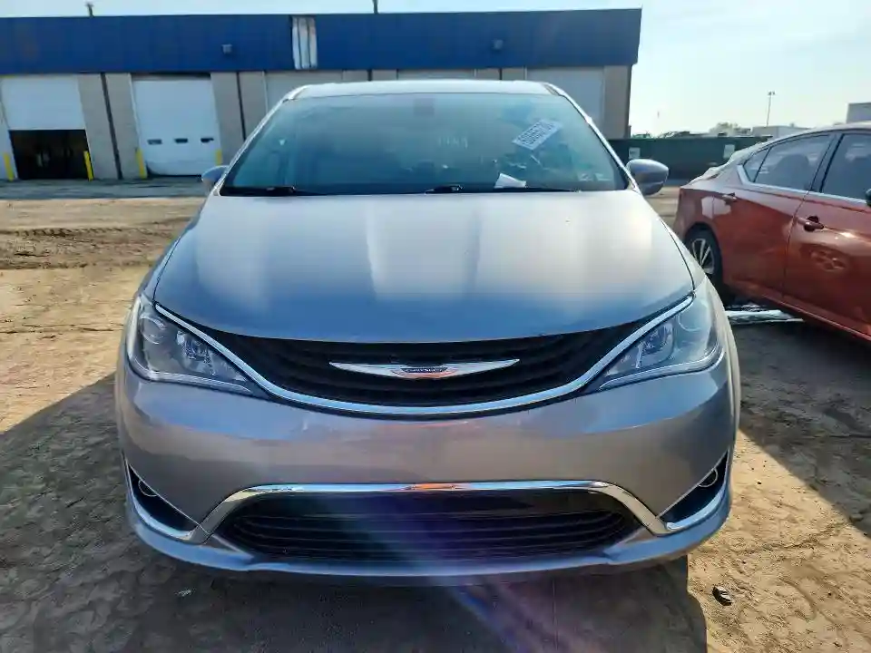 2C4RC1H72HR500703 2017 CHRYSLER PACIFICA-4