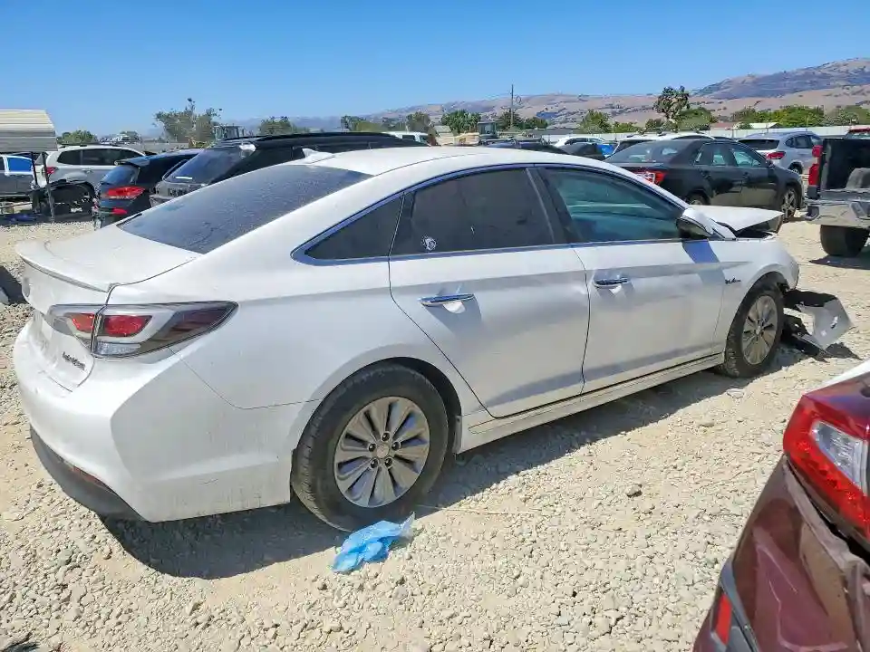 KMHE24L15GA023625 2016 HYUNDAI SONATA-2