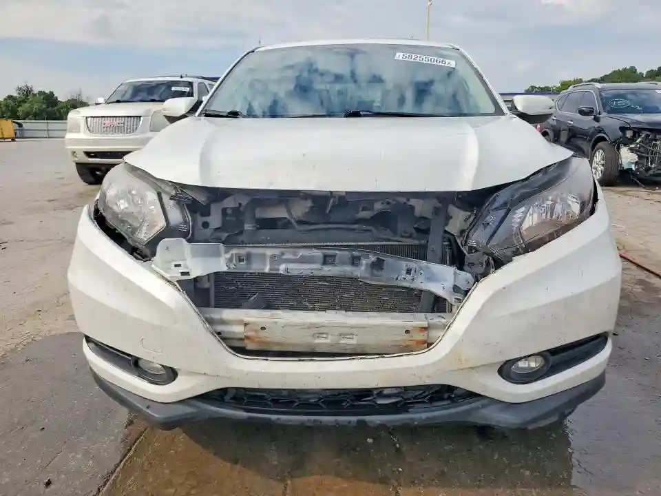3CZRU5H5XHM719798 2017 HONDA HR-V-4