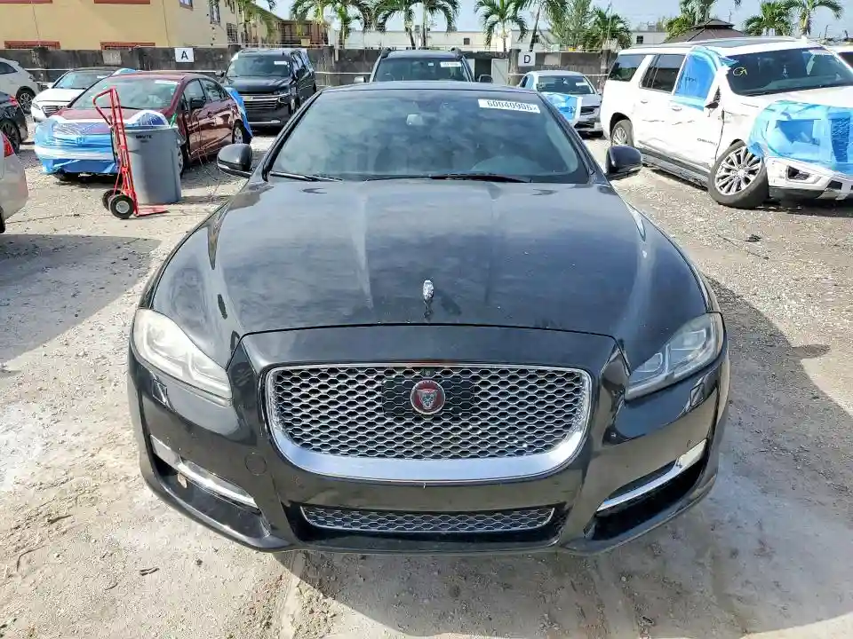 SAJWJ2GD5H8W08980 2017 JAGUAR XJ-4