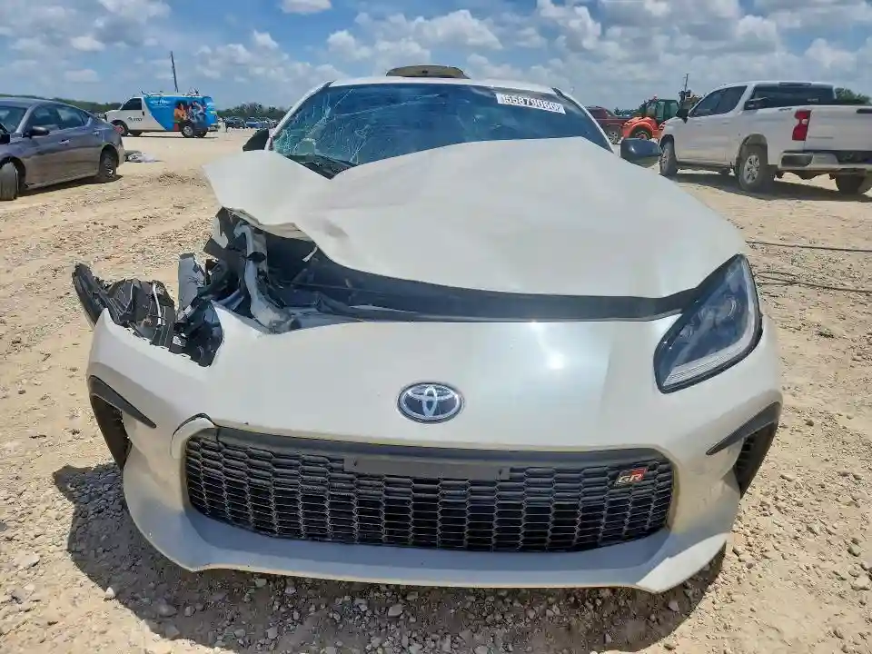 JF1ZNBB11R9758003 2024 TOYOTA-4