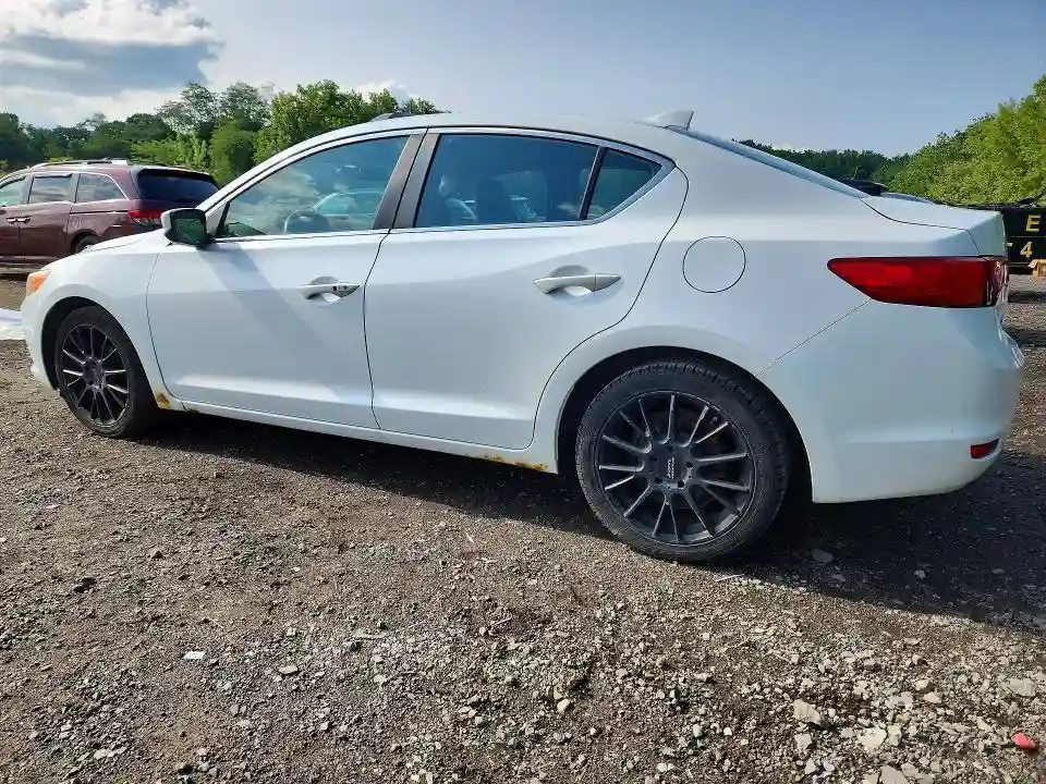 19VDE1F31EE004768 2014 ACURA ILX-1