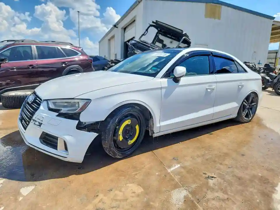 WAUAUGFF0J1031237 2018 AUDI A3-0