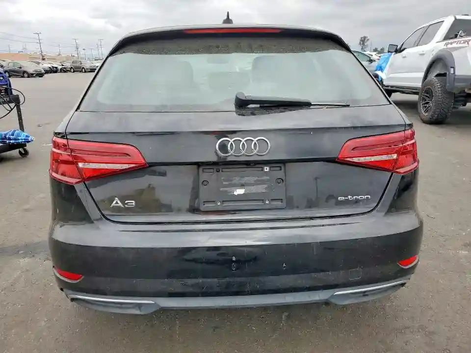 WAUUPBFF5HA046897 2017 AUDI A3-5