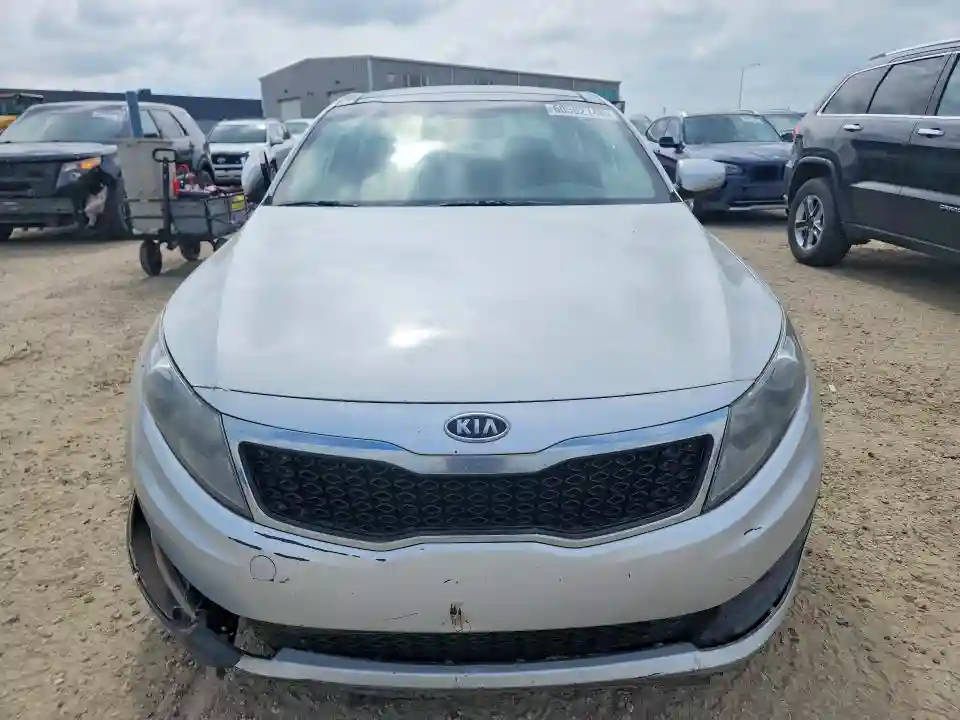 KNAGM4A77B5206781 2011 KIA OPTIMA-4