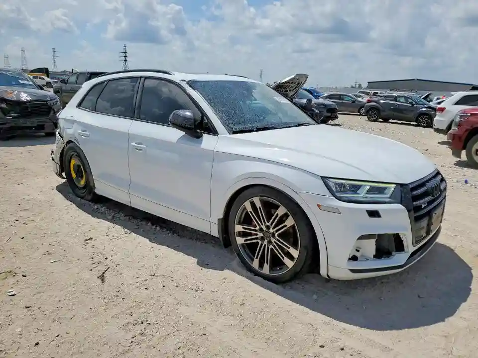 WA1B4AFY6L2113390 2020 AUDI SQ5-3