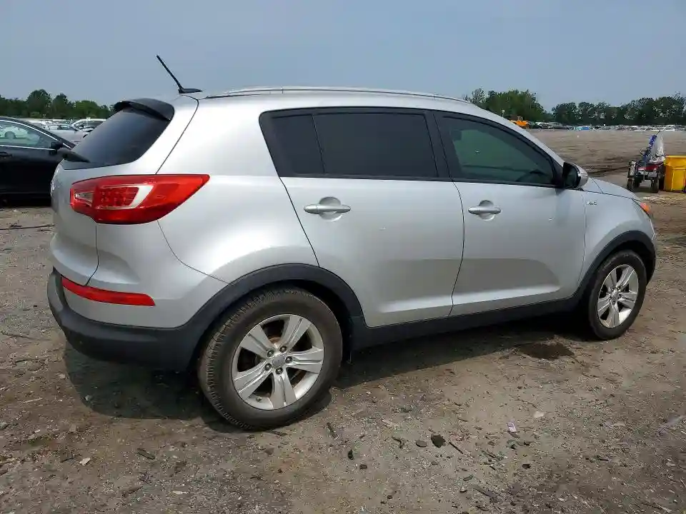 KNDPBCA22C7213800 2012 KIA SPORTAGE-2