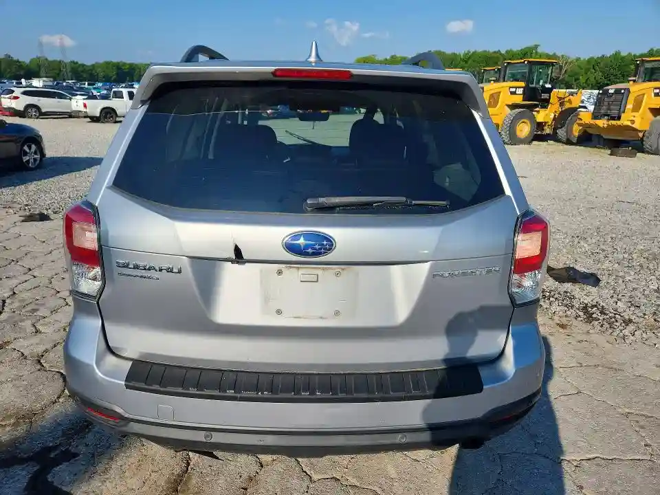 JF2SJARC2JH446888 2018 SUBARU FORESTER-5
