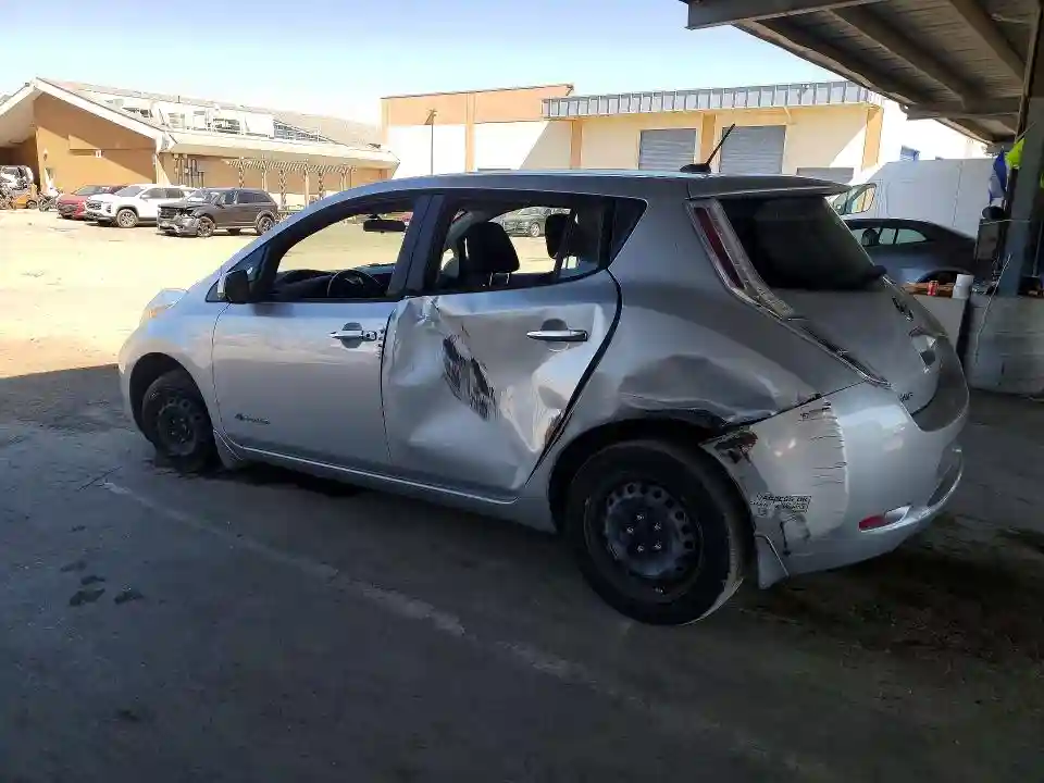 1N4AZ0CP1FC311601 2015 NISSAN LEAF-1