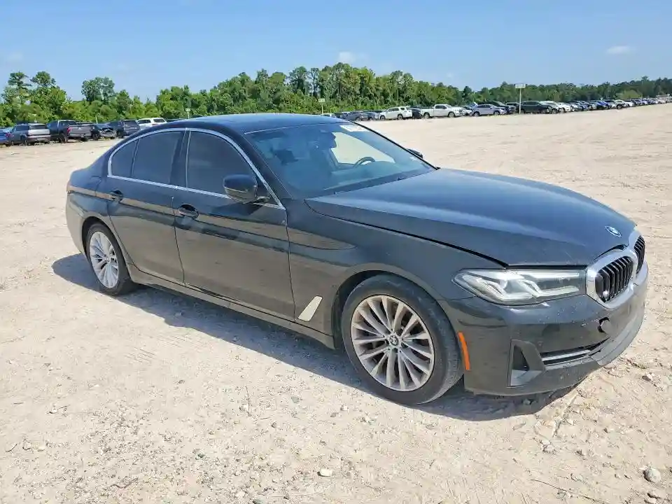 WBA53BH08MWW96894 2021 BMW 5 SERIES-3
