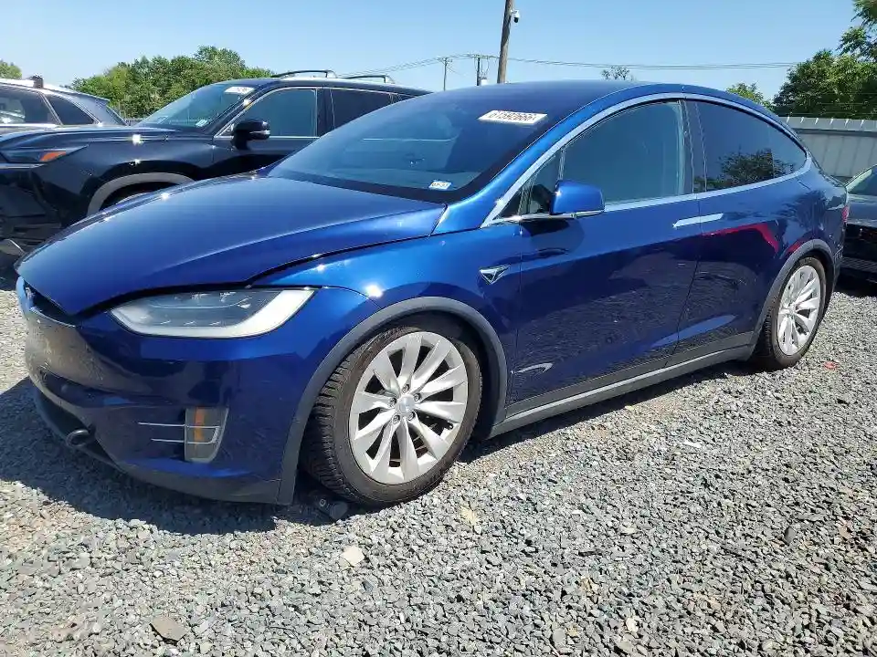 5YJXCBE24HF054703 2017 TESLA MODEL X-0
