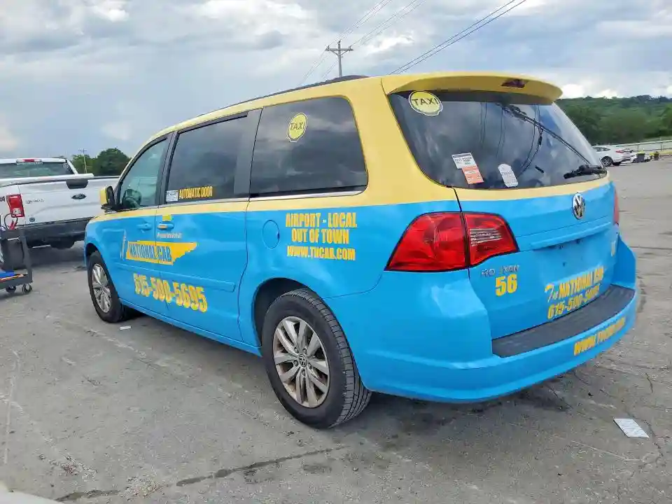 2C4RVABG4DR725153 2013 VOLKSWAGEN ROUTAN-1