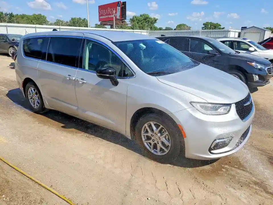 2C4RC1BG2RR129570 2024 CHRYSLER PACIFICA-3