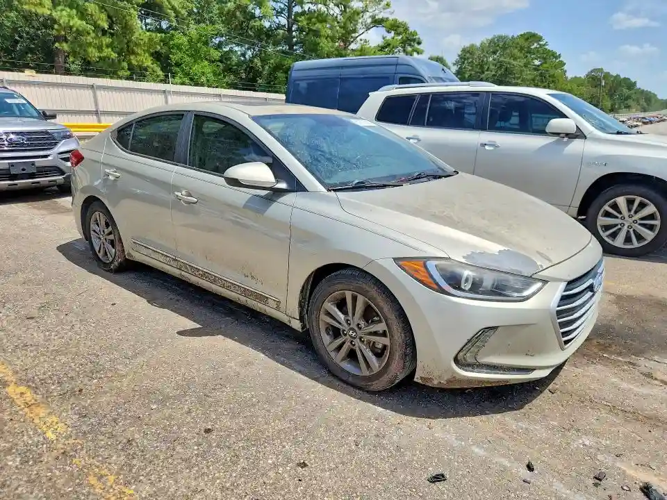 5NPD84LF1HH160811 2017 HYUNDAI ELANTRA-3
