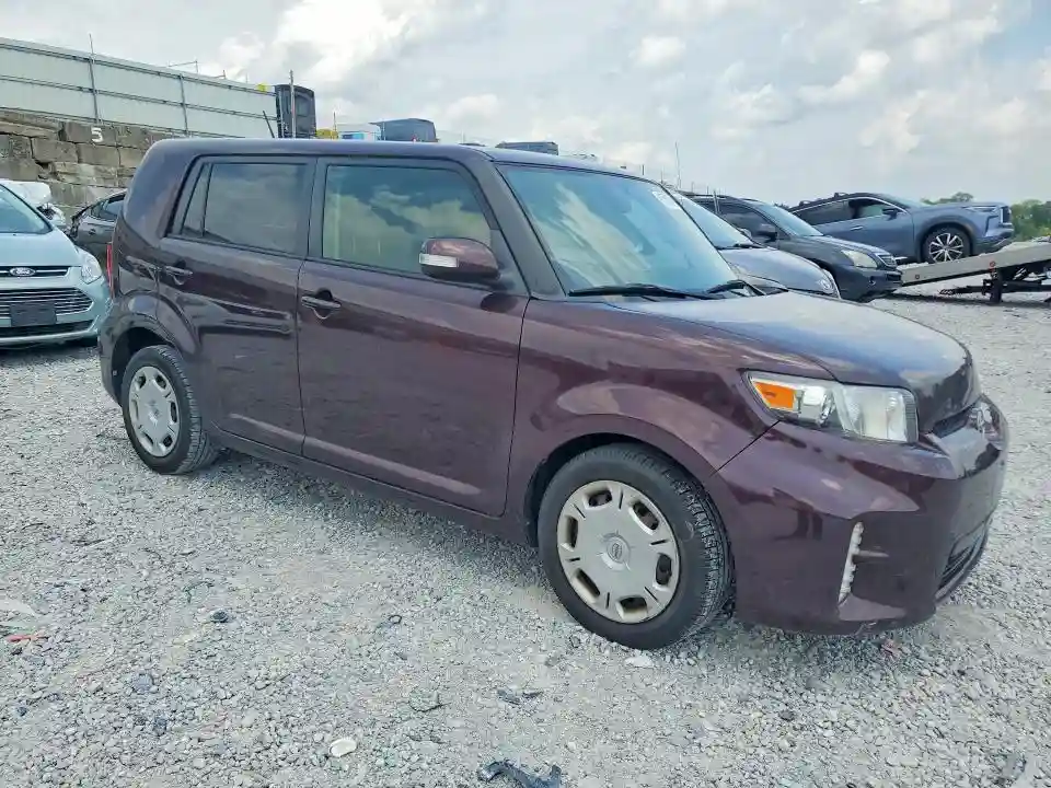 JTLZE4FE7EJ052699 2014 SCION XB-3