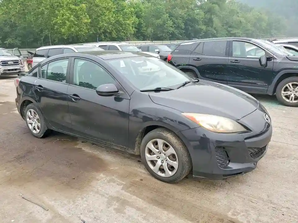 JM1BL1TG1D1848905 2013 MAZDA 3-3