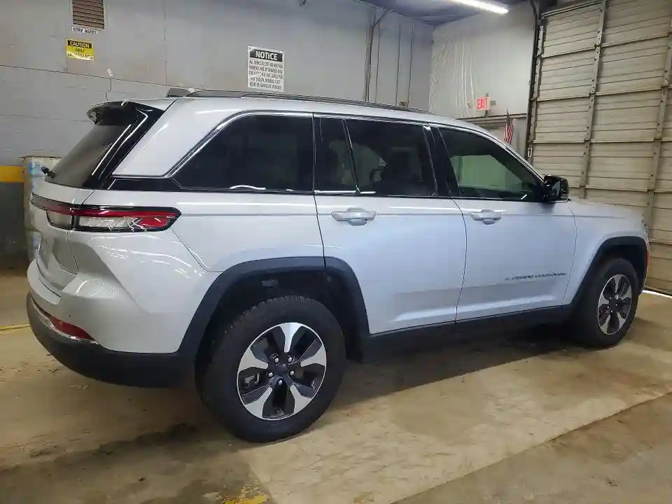 1C4RJYB64RC721339 2024 JEEP GRAND CHEROKEE-2