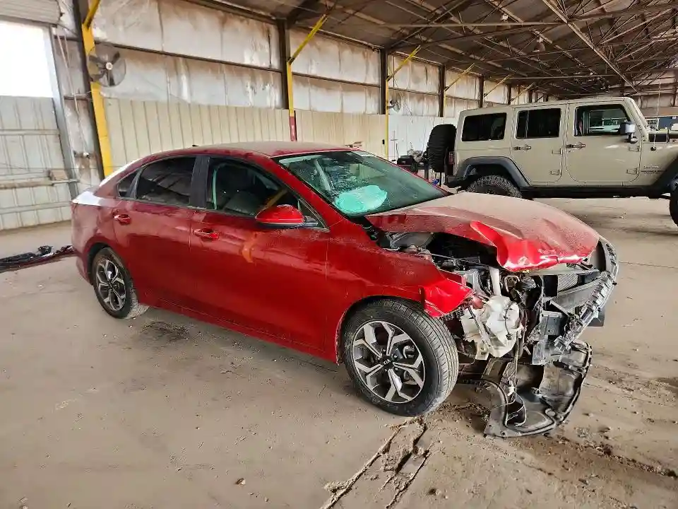 3KPF24AD5KE076904 2019 KIA FORTE LXS-3