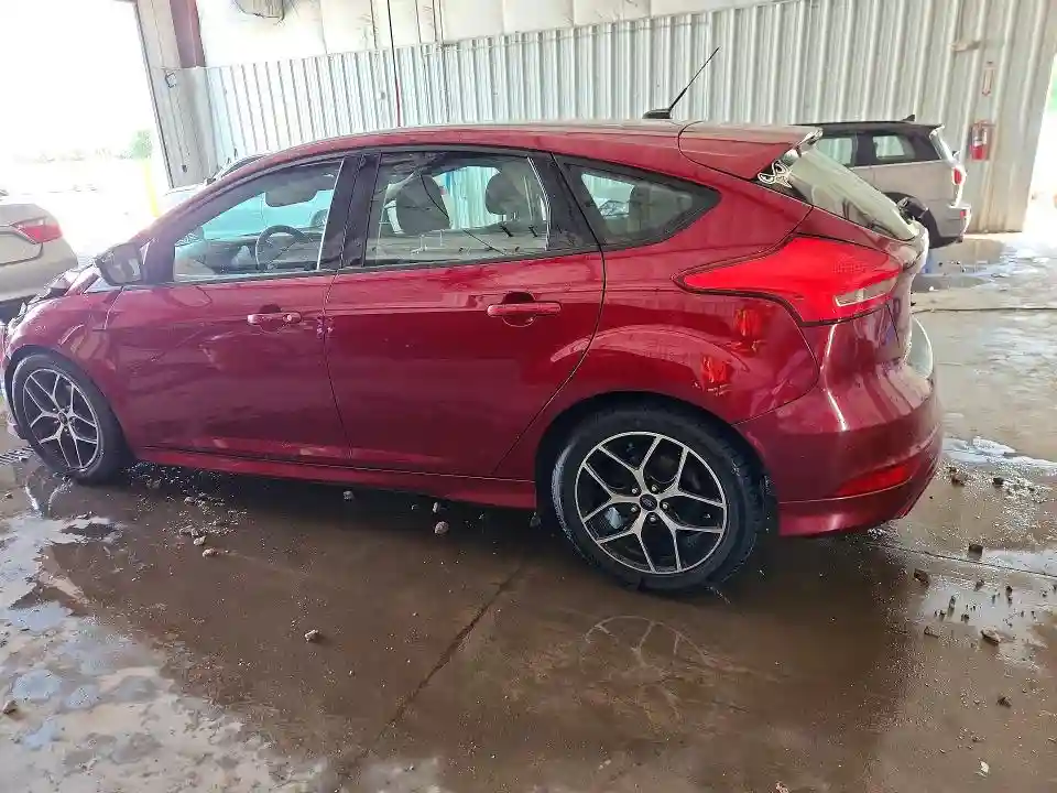 1FADP3K27GL243848 2016 FORD FOCUS-1
