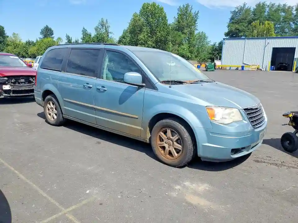 2A4RR5D11AR358805 2010 CHRYSLER MINIVAN-3