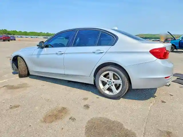 WBA3B3C52DF535864 2013 BMW 3 SERIES-1