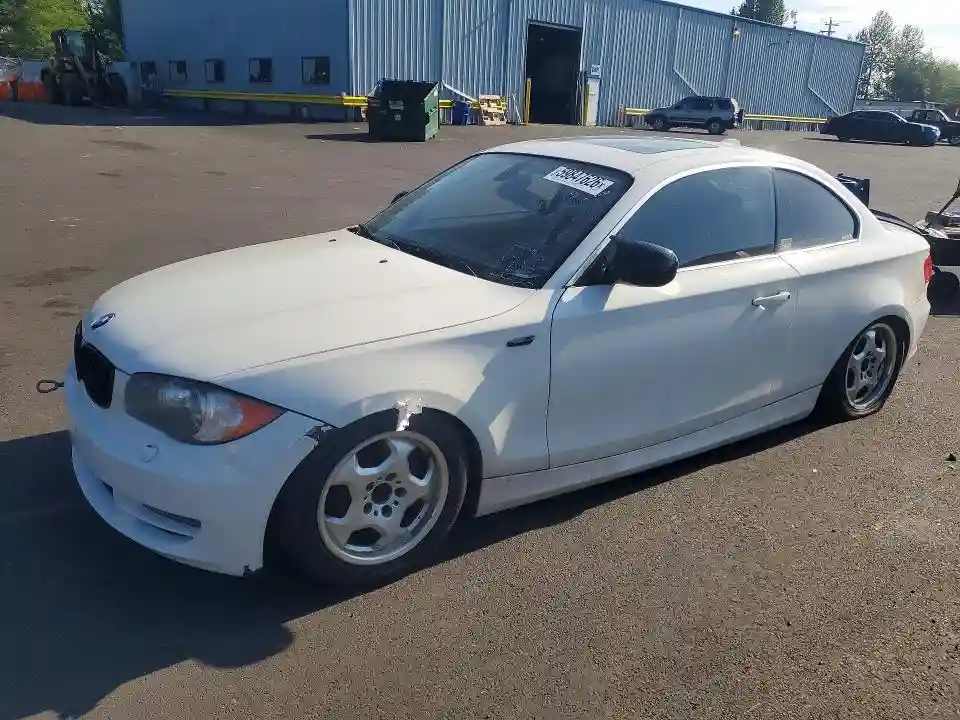 WBAUP9C54AVL89283 2010 BMW 1 SERIES-0