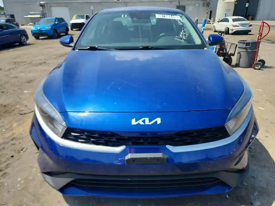 3KPF24AD8PE626703 2023 KIA FORTE LXS-4