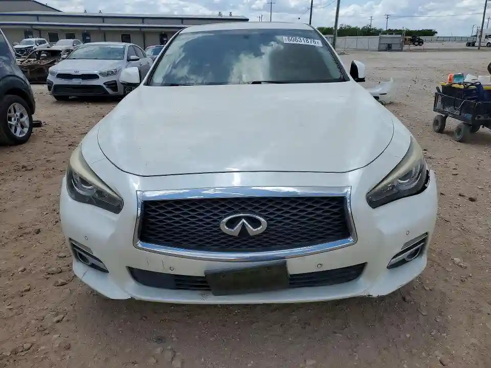 JN1EV7AP5GM304216 2016 INFINITI Q50-4