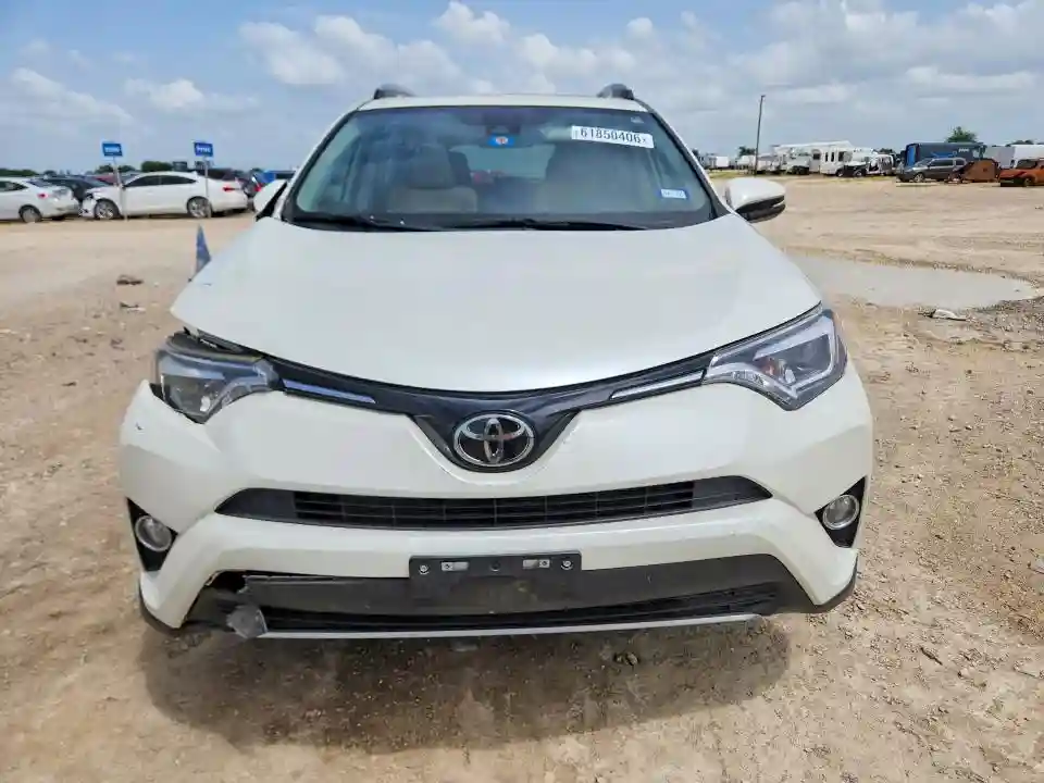 JTMYFREV9JJ740359 2018 TOYOTA RAV4-4