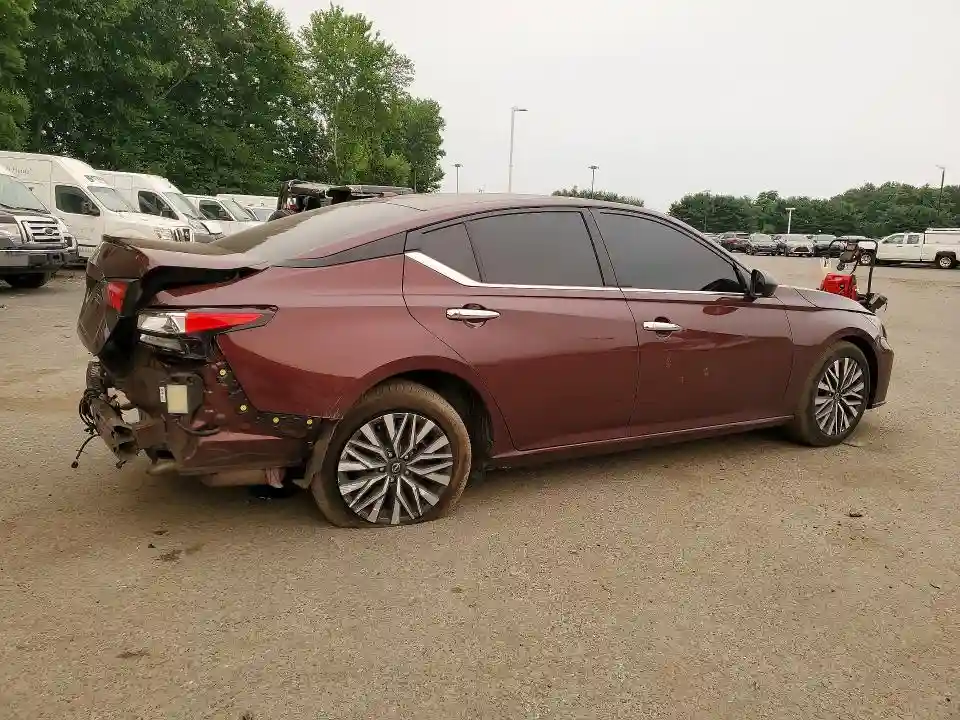 1N4BL4DV0SN365870 2025 NISSAN ALTIMA-2