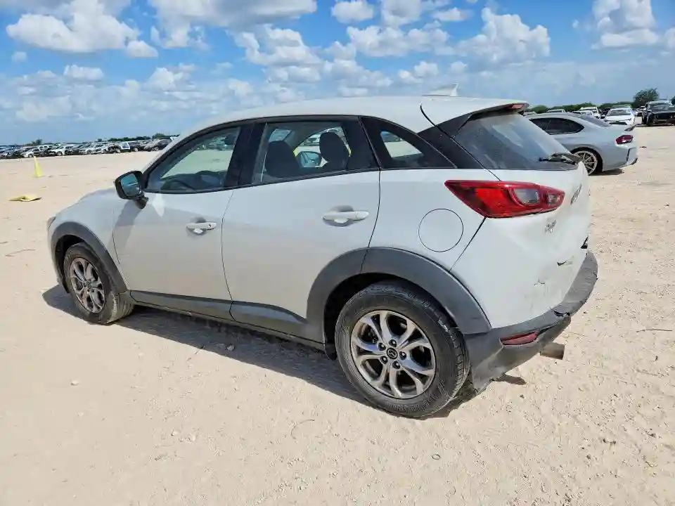 JM1DKBB75G0125832 2016 MAZDA CX-3-1