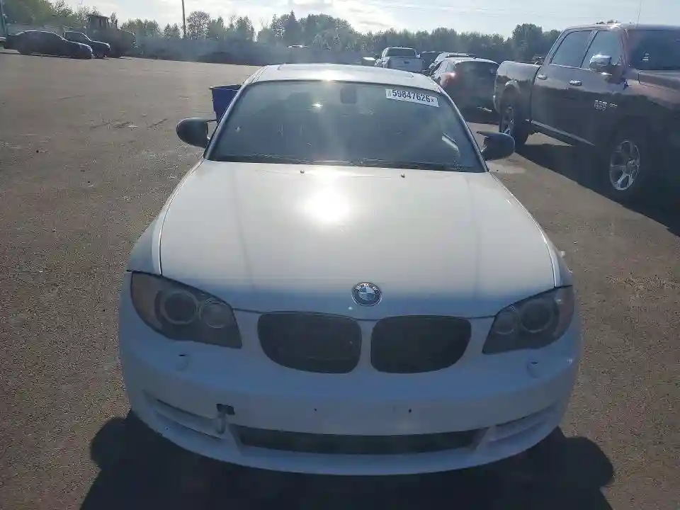 WBAUP9C54AVL89283 2010 BMW 1 SERIES-4