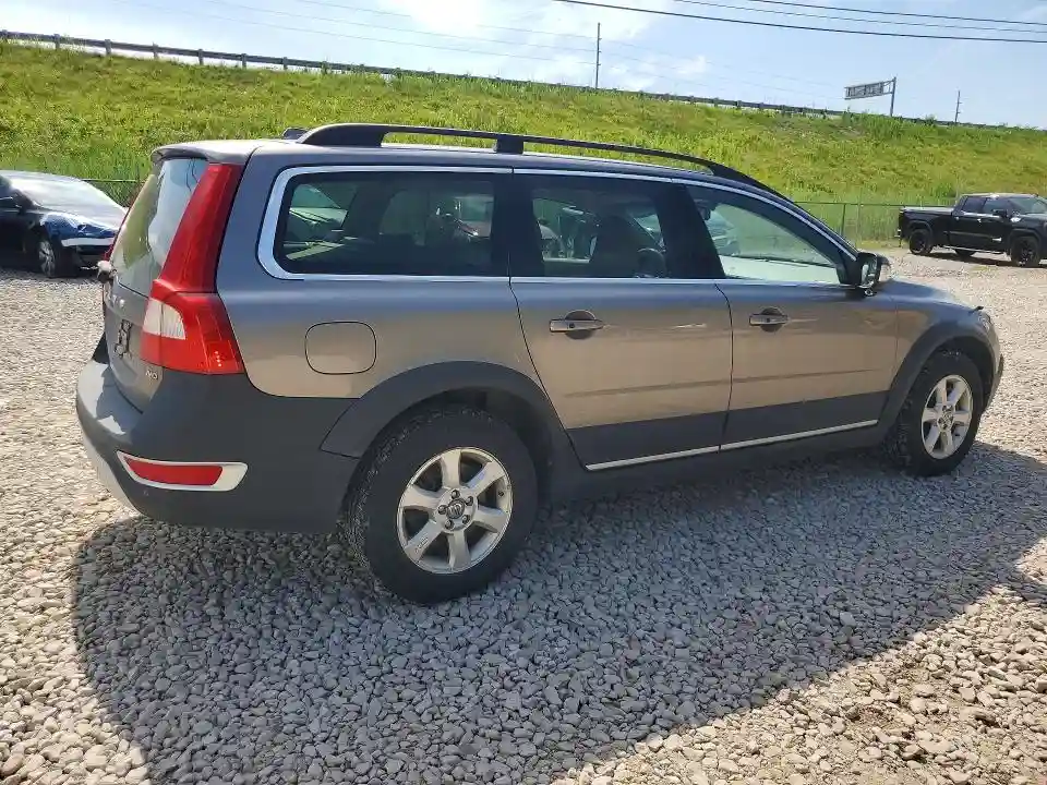 YV4952BZ4B1111872 2011 VOLVO XC70-2