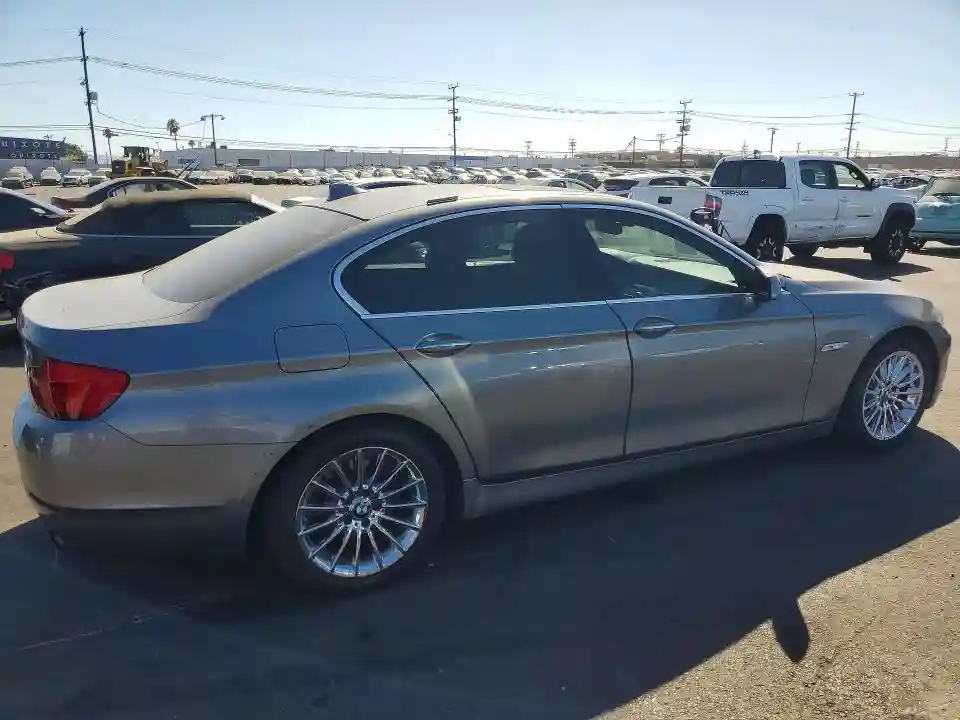 WBAFR7C52CC812299 2012 BMW 5 SERIES-2