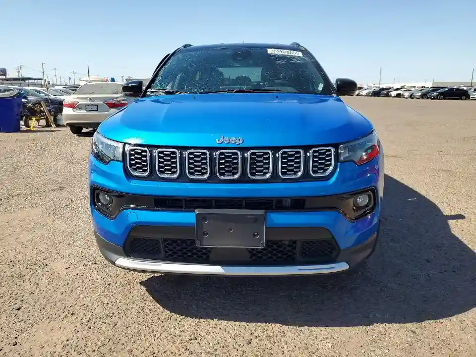 3C4NJDCN4ST523111 2025 JEEP COMPASS-4