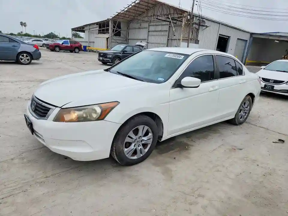 1HGCP2F62BA035332 2011 HONDA ACCORD-0